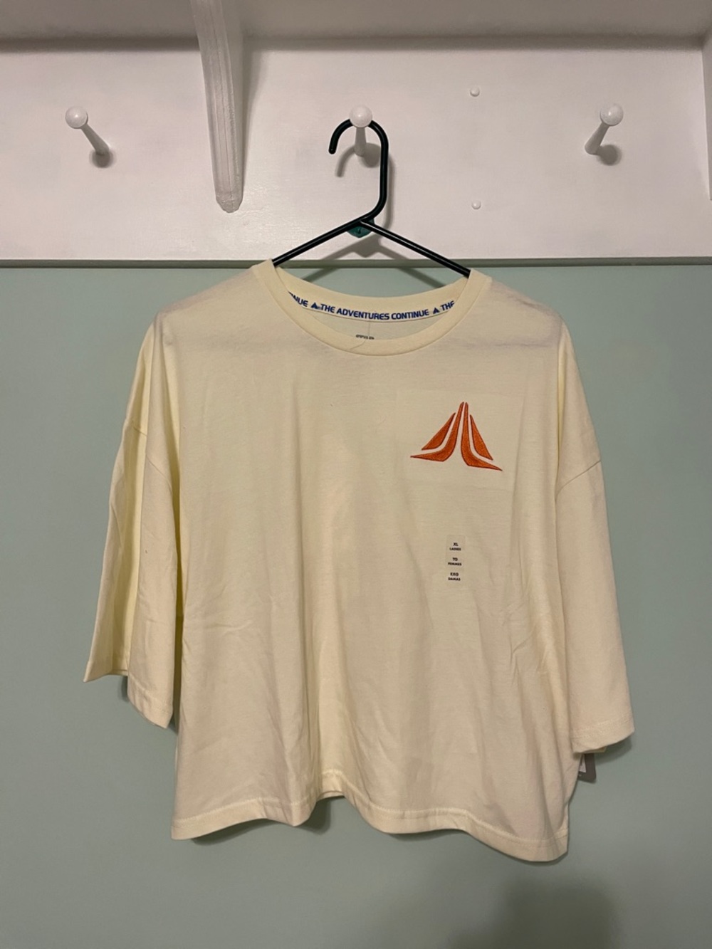 Disney Star Wars Cropped Tee NWT XL Star Tours C3PO R2D2